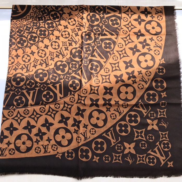 Louis Vuitton Scarf LV00084